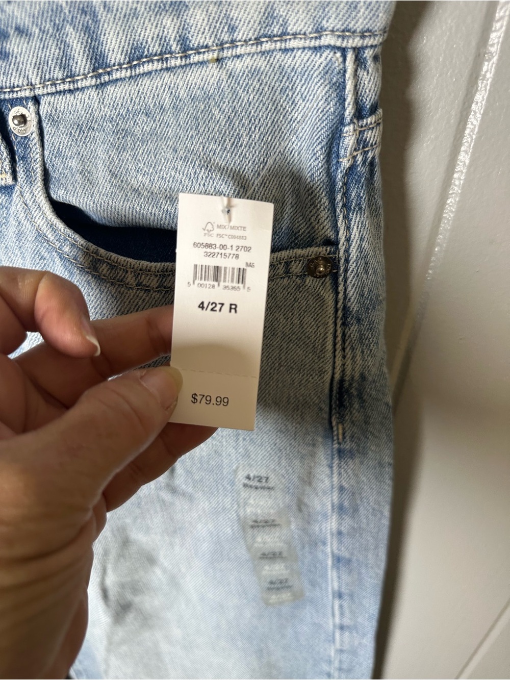 GAP Women's 4/27R Light wash high rise wide leg Blue Jeans NWT super soft - Picture 3 of 8